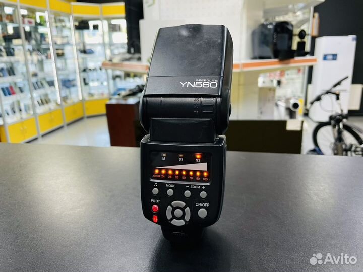 Вспышка YongNuo Speedlite YN560 / Sony