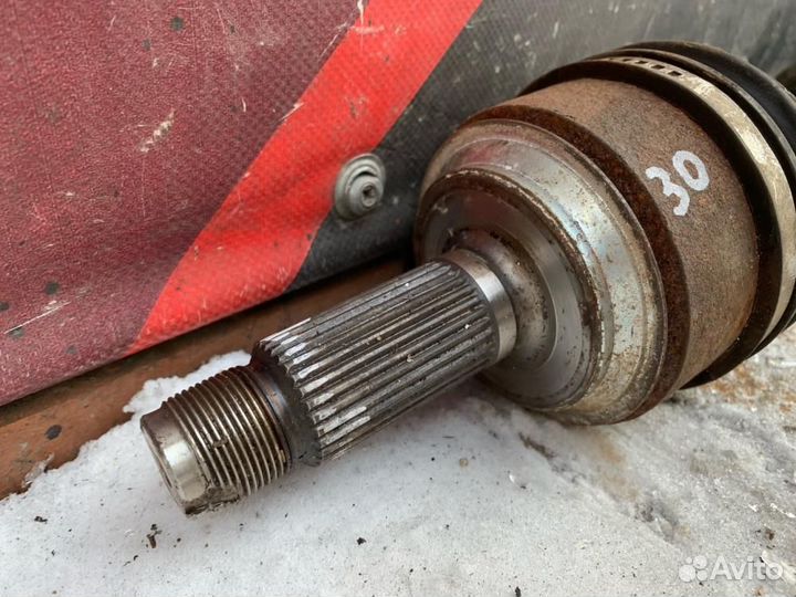 Привод левый передний Honda Accord