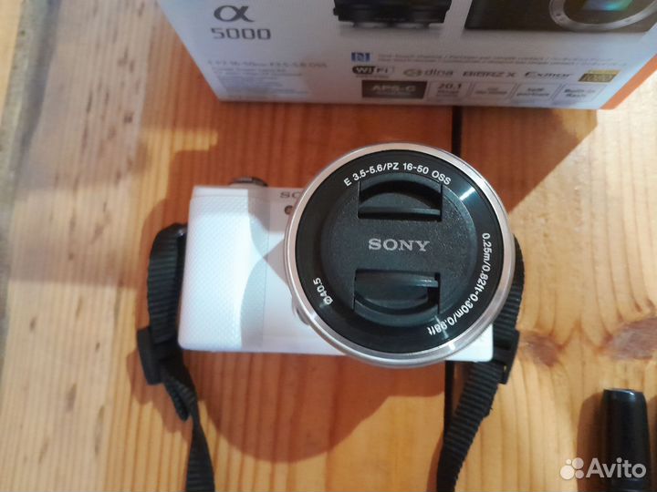 Sony alpha 5000