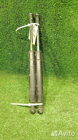 Газовые упоры багажника audi 80