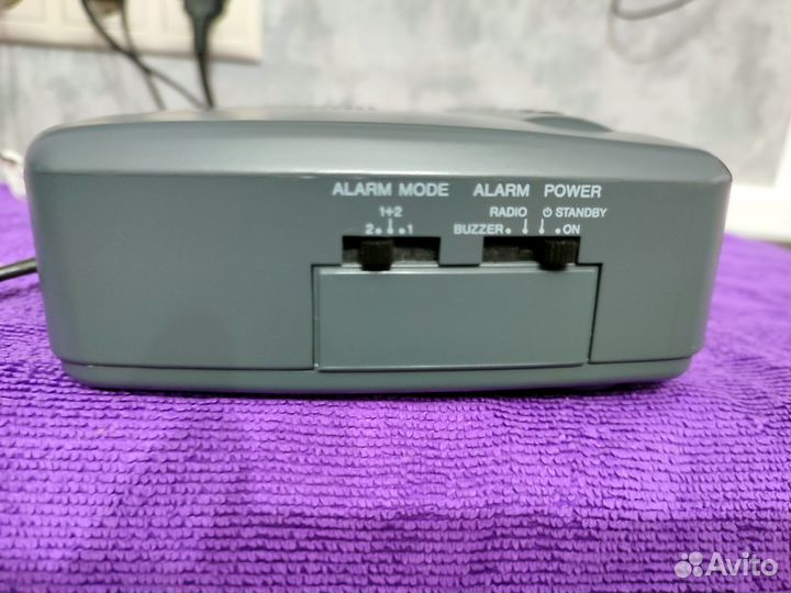 Часы/радио/будильник Aiwa FR-A6Z
