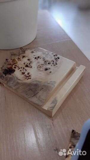 Подставка под телефон