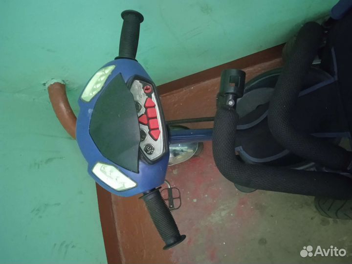 Велосипед с родительской ручкой