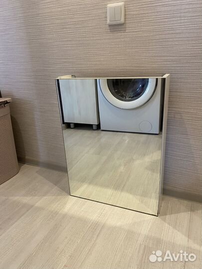 Шкафчик для ванной навесной