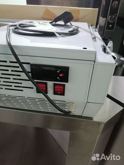 Витрина саладетта carboma