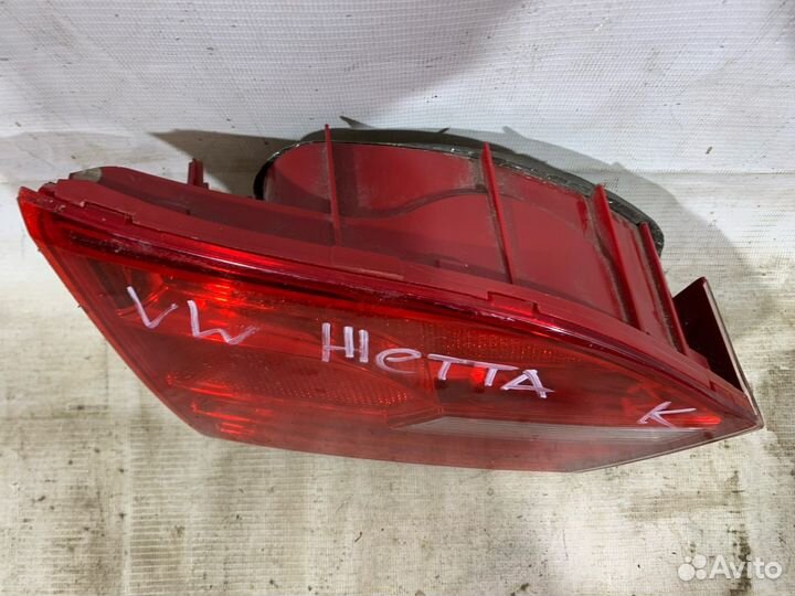 Фонарь задний левый внутренний Volkswagen Jetta VI