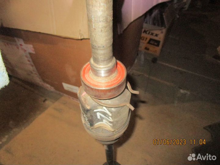 Привод правый на Toyota Opa (Тойота Опа) ZCT15