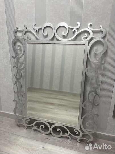 Зеркало настенное