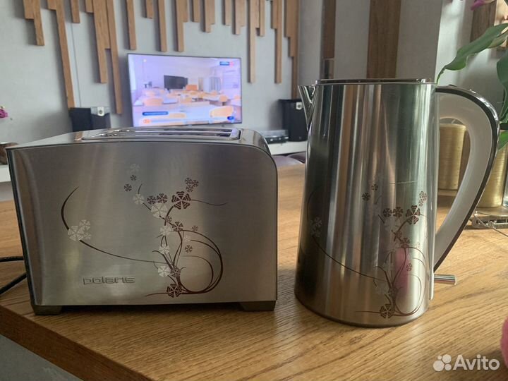 Чайник + тостер Polaris