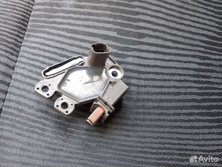 Продам релюгулятор напряжения