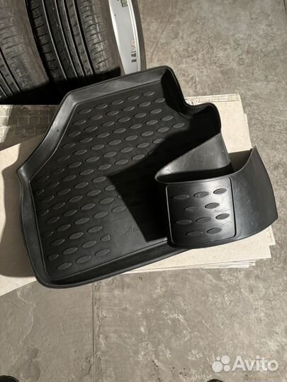 Коврики резиновые бу на бмв X1 E84