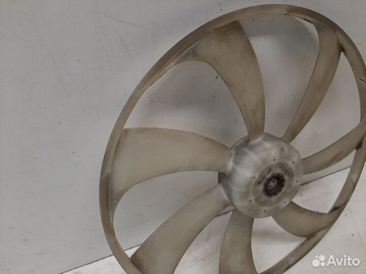 Вентилятор радиатора Toyota Rav4 45 2016