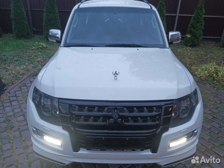 Mitsubishi Pajero 3.8 AT, 2019, 100 км