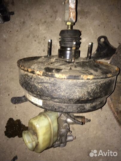 Вакуумный усилитель тормозов Nissan Altima L30