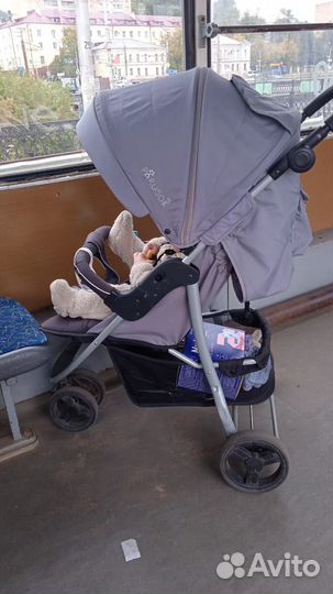 Прогулочная коляска