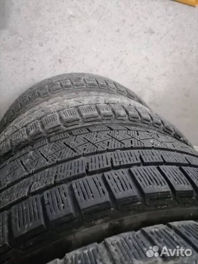 Pirelli Ice Asimmetrico 205/55 R16