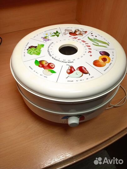 Сушилка для овощей и фруктов Ветерок