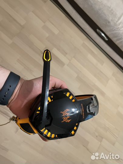 Наушники с подсветкой