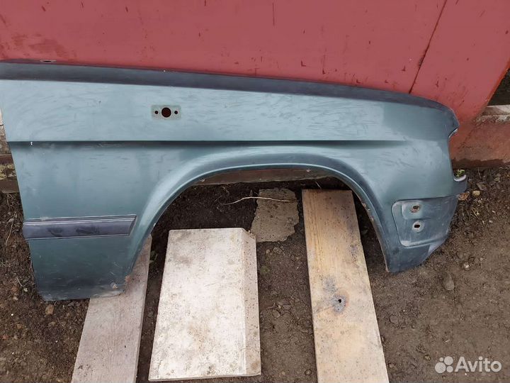 Переднее правое крыло газ-31029 3110