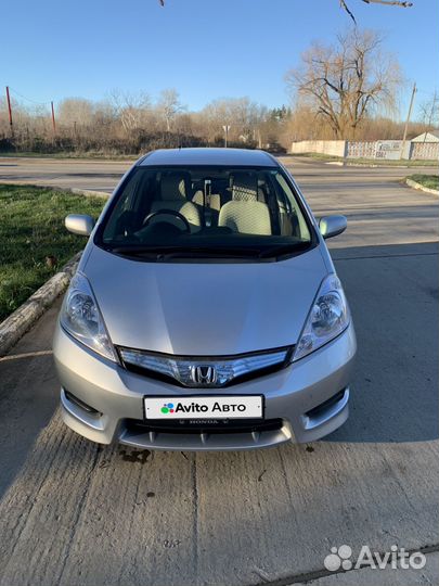 Honda Fit Shuttle 1.3 CVT, 2013, 224 386 км