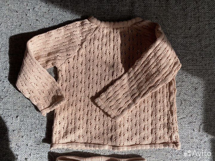 Loomknits вязаный костюм на девочку бежевый 68 см