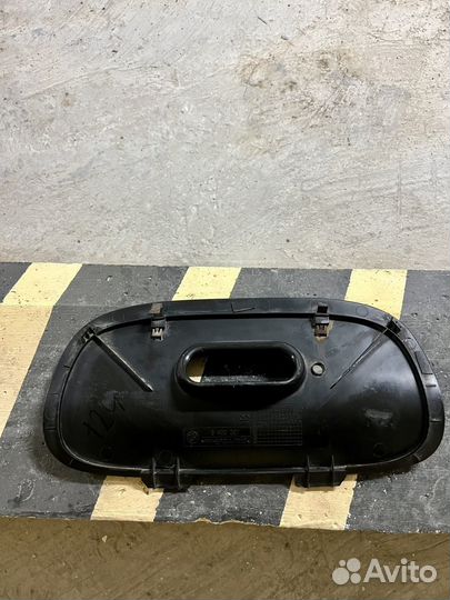 Центральная заглушка заднего бампера BMW x5 e53