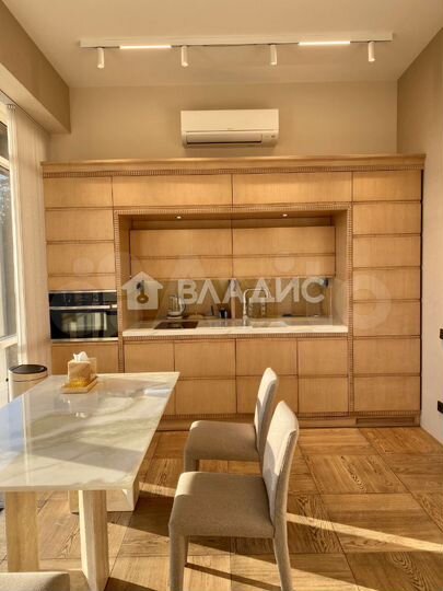 2-к. квартира, 91 м², 3/8 эт.