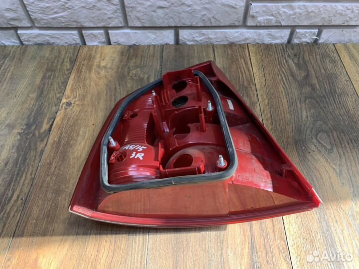 Skoda Octavia A5 Фонарь задний правый