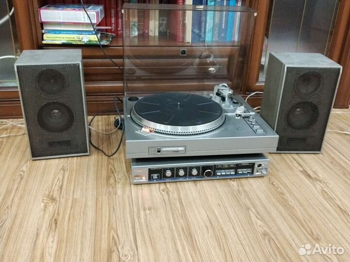Проигрыватель винила Арктур 006 с усилителем