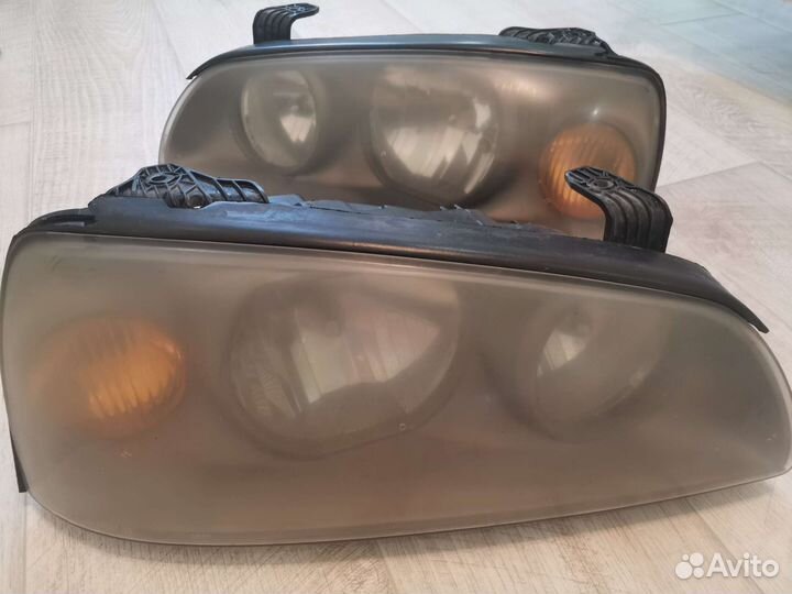 Фары передние комплект Hyundai Elantra 2005