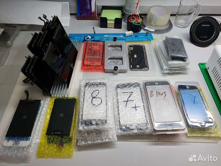 Замена стекла и продажа дисплеев Samsung