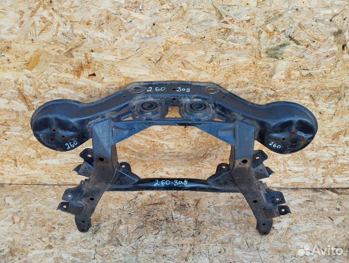 Подрамник Mitsubishi Pajero 4 задний