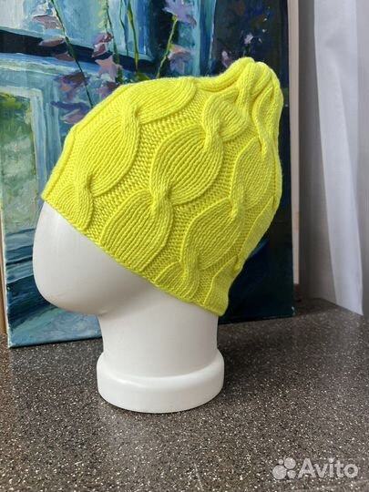 Шапка женская вязаная ручная работа