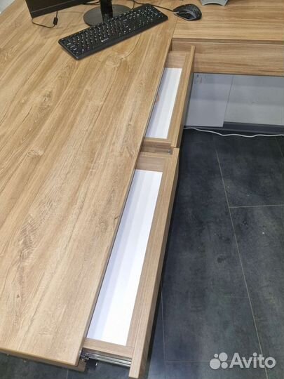 Стол лофт офисный