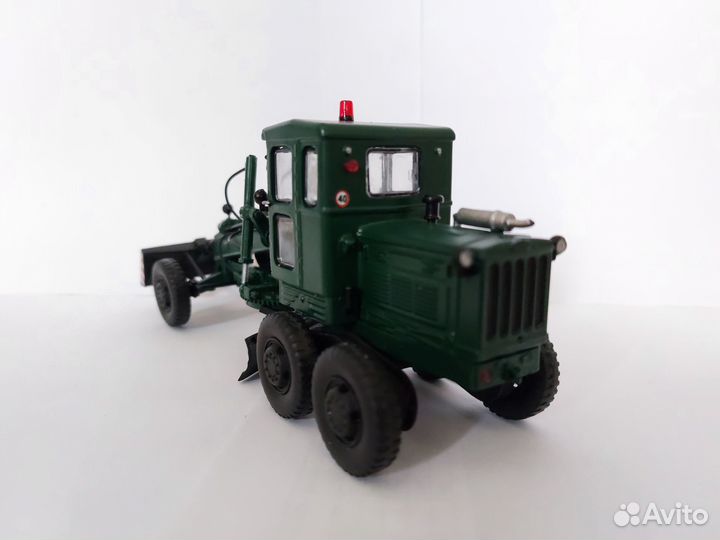 Грейдер Д-598