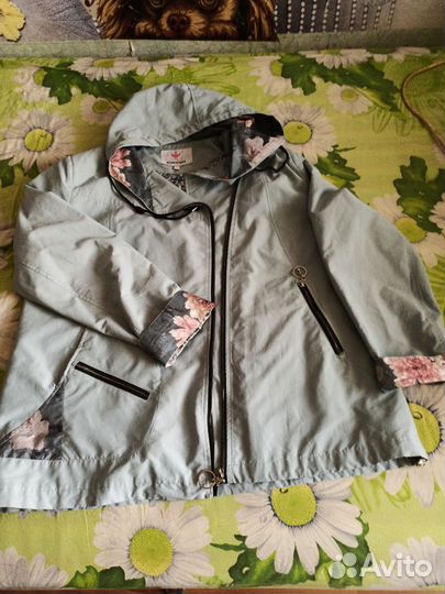 Ветровка женская 56р