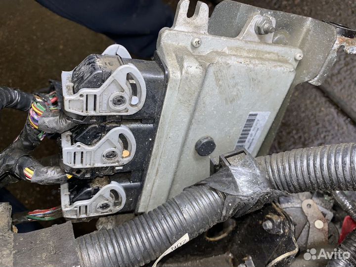 Блок управления двигателем MR20DE A56Z91Y67 Nissan