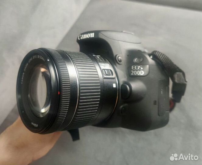 Фотоаппарат Canon eos 200D, Kit