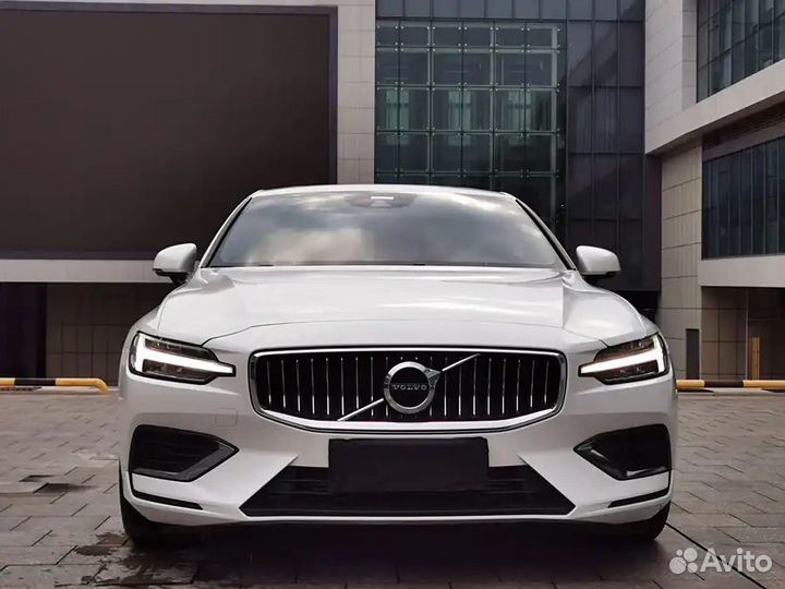Volvo S60 2.0 AT, 2021, 18 000 км