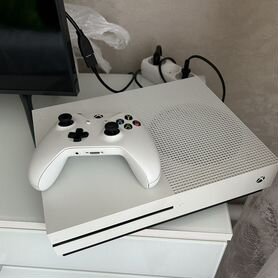 Xbox One S+купленные игры