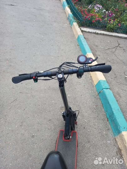 Самокат электрический
