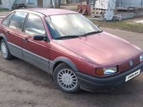 Volkswagen Passat 1.8 MT, 1989, 256 200 км, с пробегом, цена 195 000 руб.