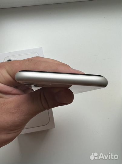 iPhone 11 64gb белый