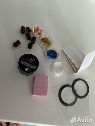 Лампа для маникюра и набор для гель лака