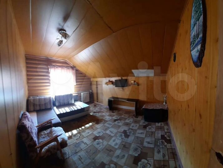 Дом 197 м² на участке 6 сот.