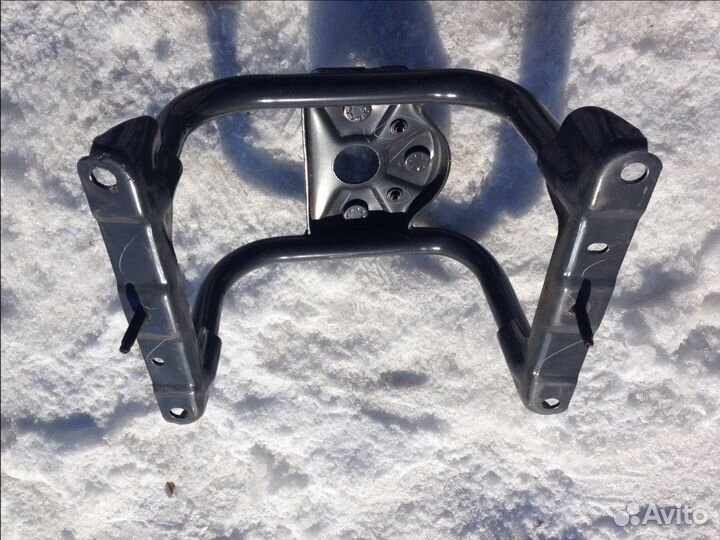 Кронштейн крепления запасного колеса Форд экоспорт