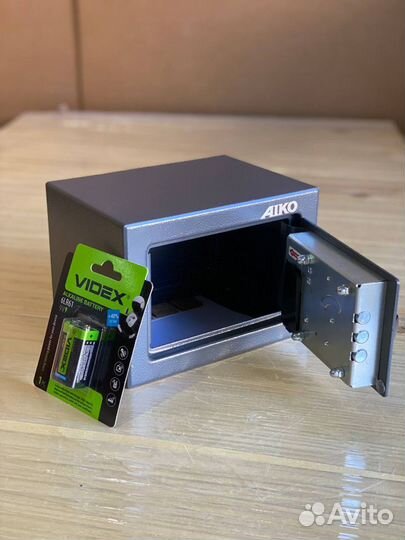 Сейф металлический универсальный