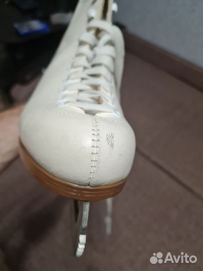 Коньки женские Dagmar 41 размер