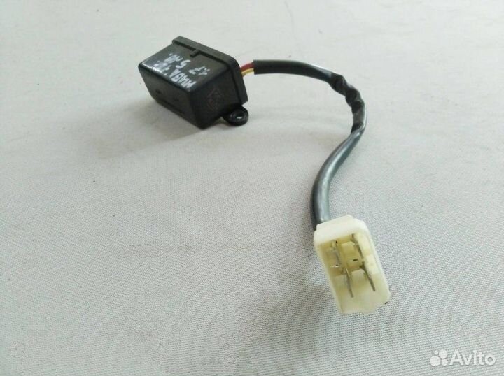Реле указателя поворота LADA 2131 5 дверей 1.7