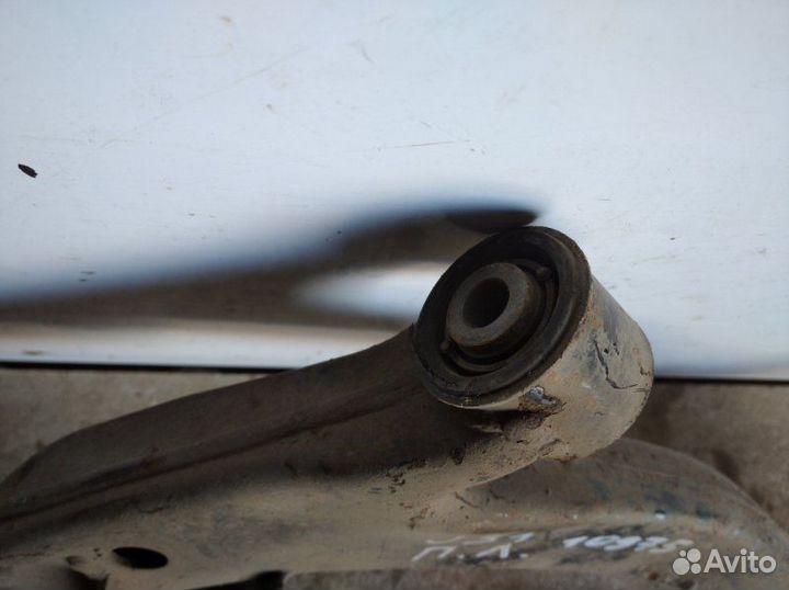 Рычаг передний левый Nissan Teana J-31 2003-2008